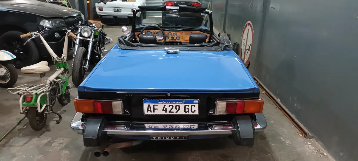 Mira esta publicación de Triumph TR6 1974 en Motordil