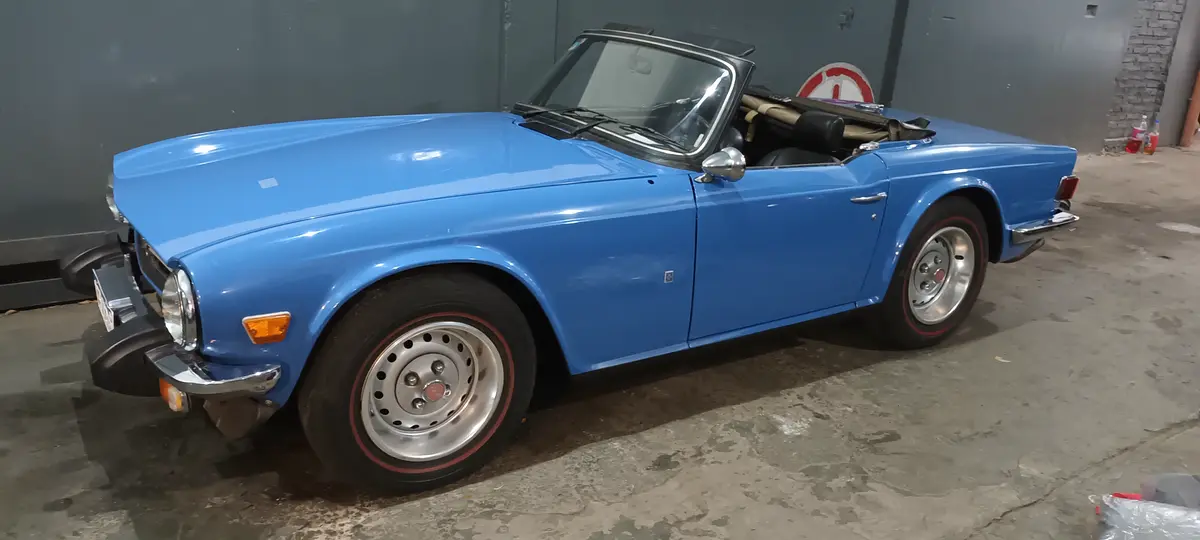 Mira esta publicación de Triumph TR6 1974 en Motordil