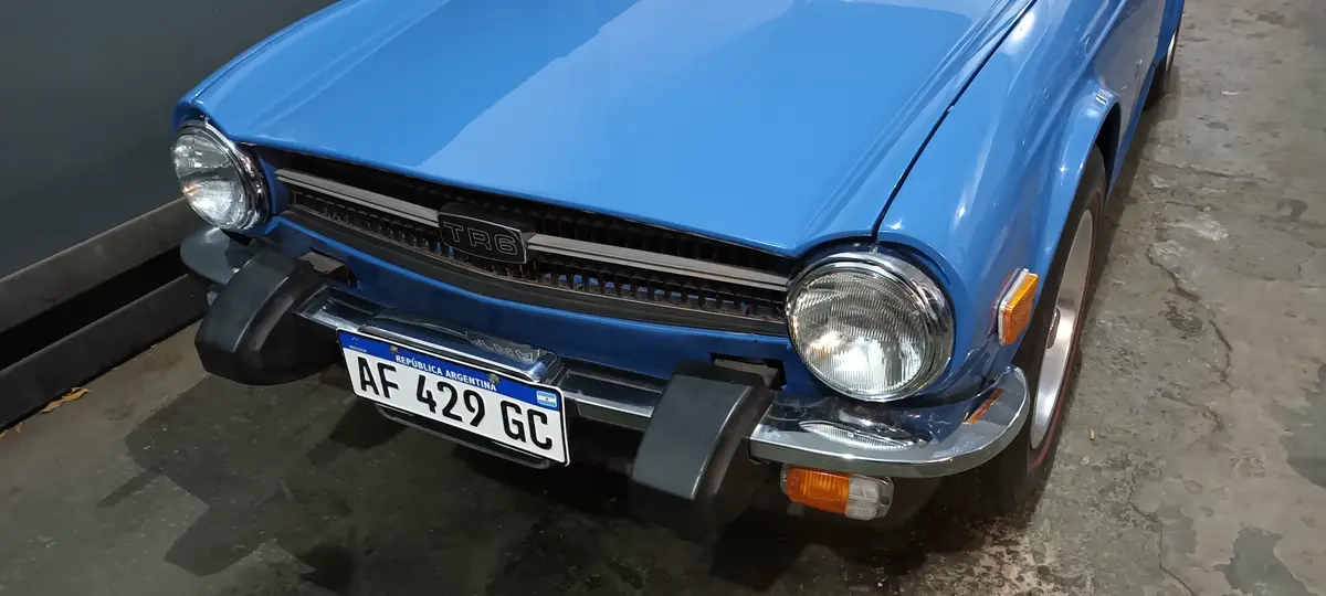 Mira esta publicación de Triumph TR6 1974 en Motordil