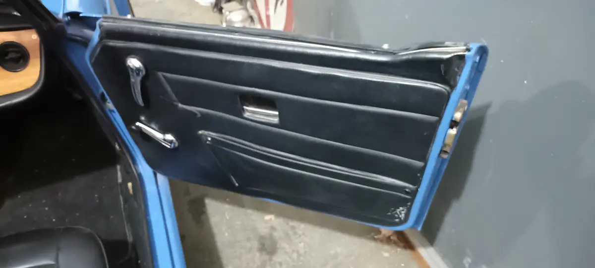 Mira esta publicación de Triumph TR6 1974 en Motordil