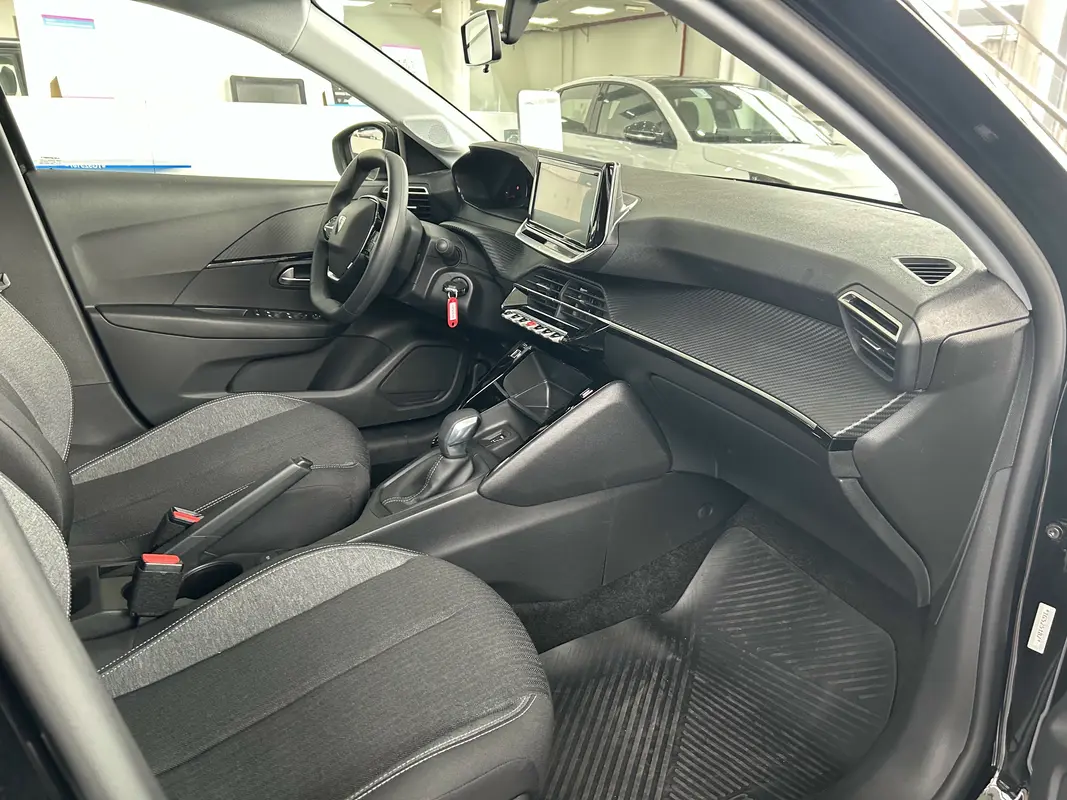 Mirá esta publicación de Peugeot 208