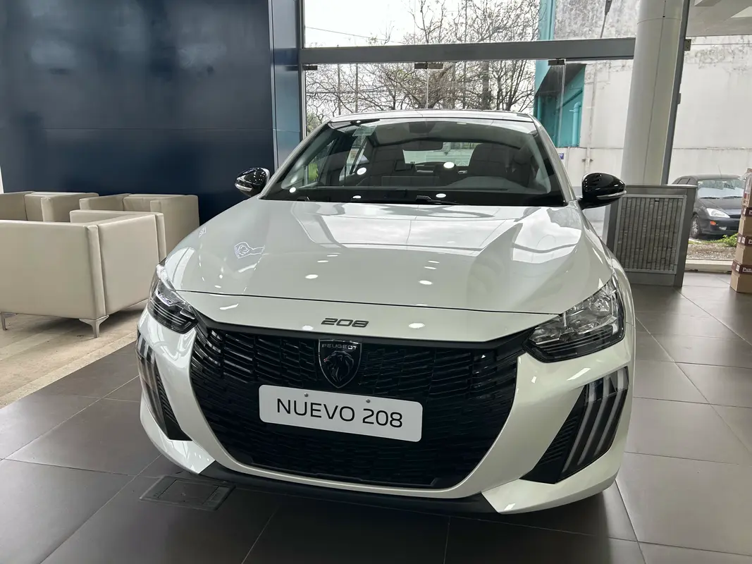 Mira esta publicación de Peugeot 208 2025 en Motordil