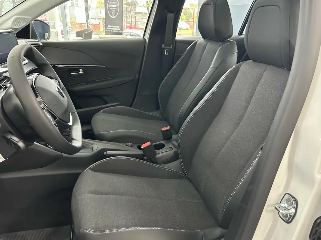 Mira esta publicación de Peugeot 208 2025 en Motordil