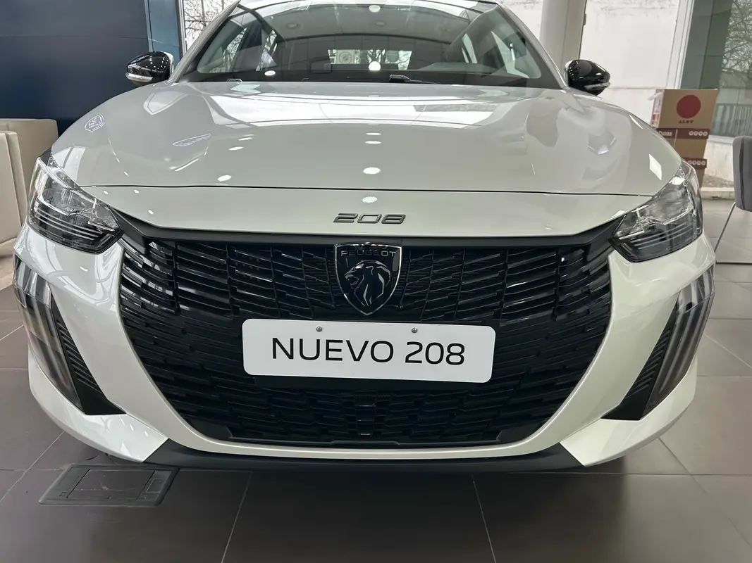 Mira esta publicación de Peugeot 208 2025 en Motordil