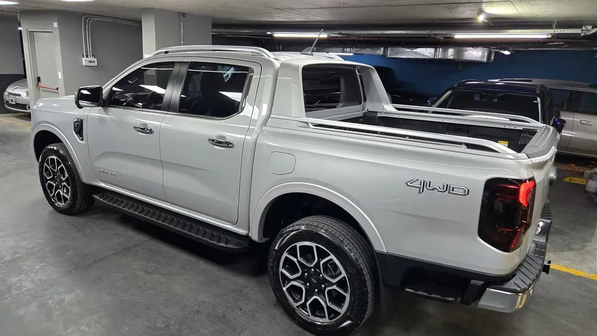 Mira esta publicación de Ford Ranger 2024 en Motordil