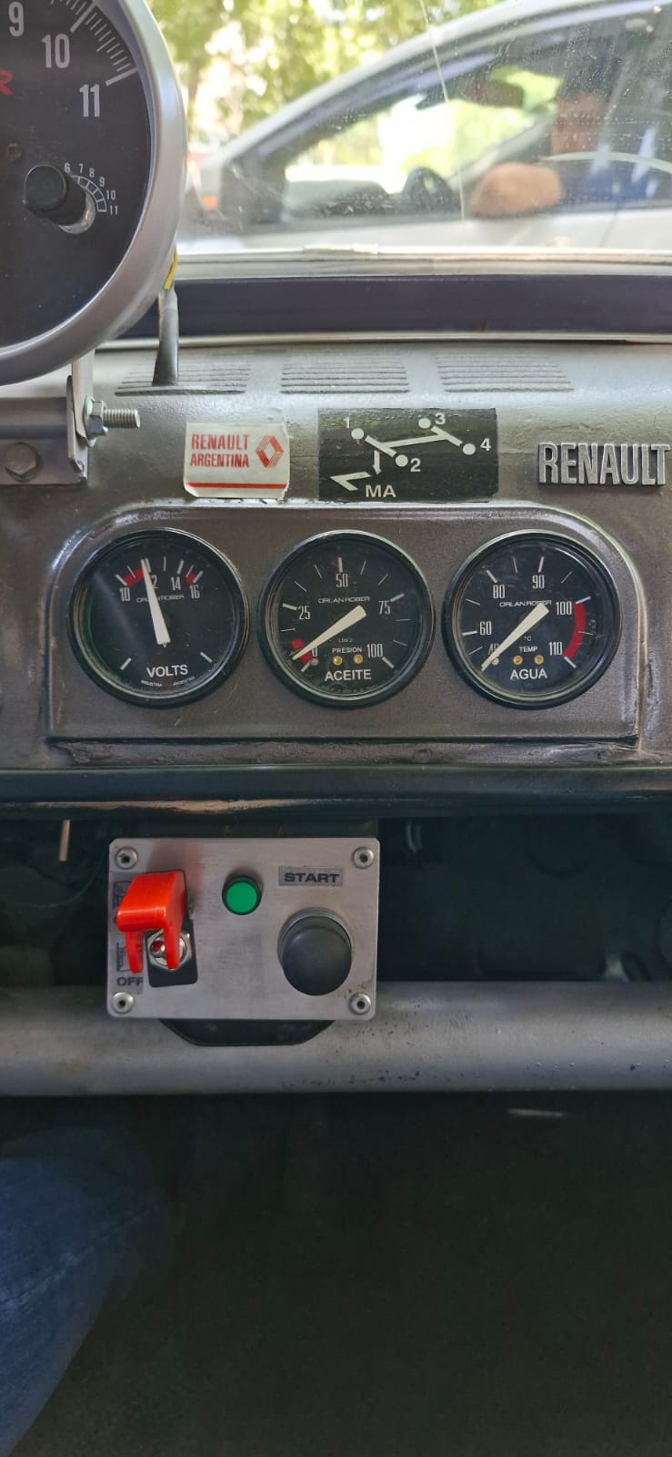 Mira esta publicación de Renault Gordini 1963 en Motordil