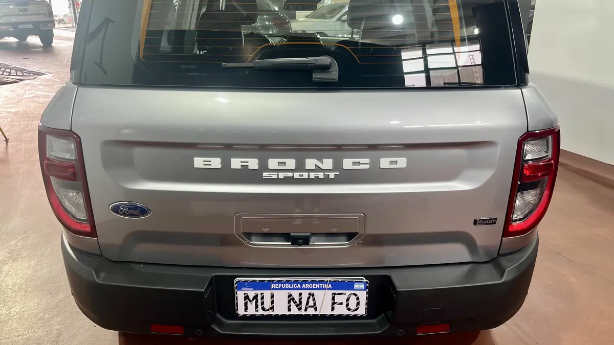 Mira esta publicación de Ford Bronco 2021 en Motordil