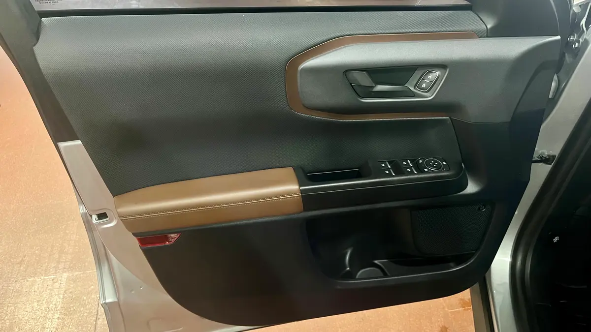 Mira esta publicación de Ford Bronco 2021 en Motordil