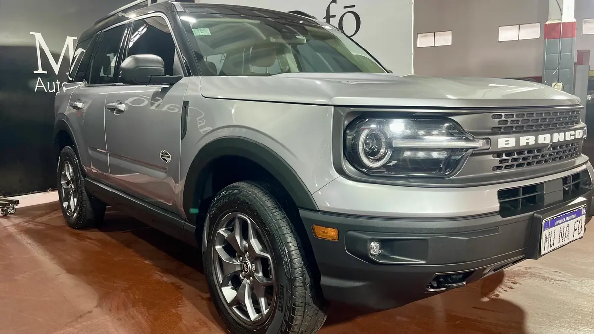 Mira esta publicación de Ford Bronco 2021 en Motordil