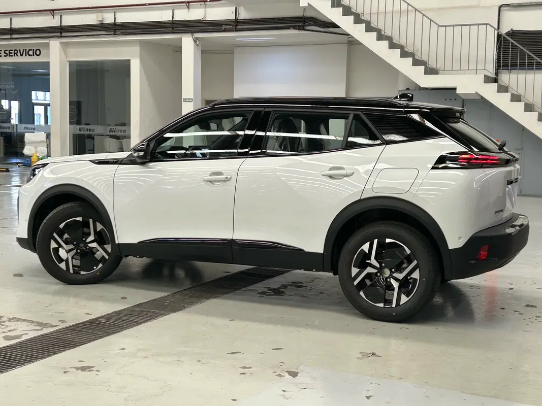 Mira esta publicación de Peugeot 2008 2025 en Motordil
