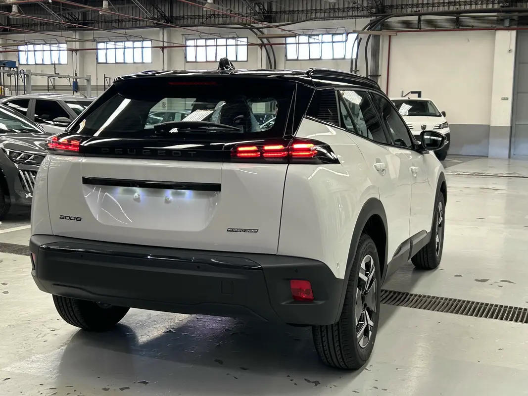 Mira esta publicación de Peugeot 2008 2025 en Motordil