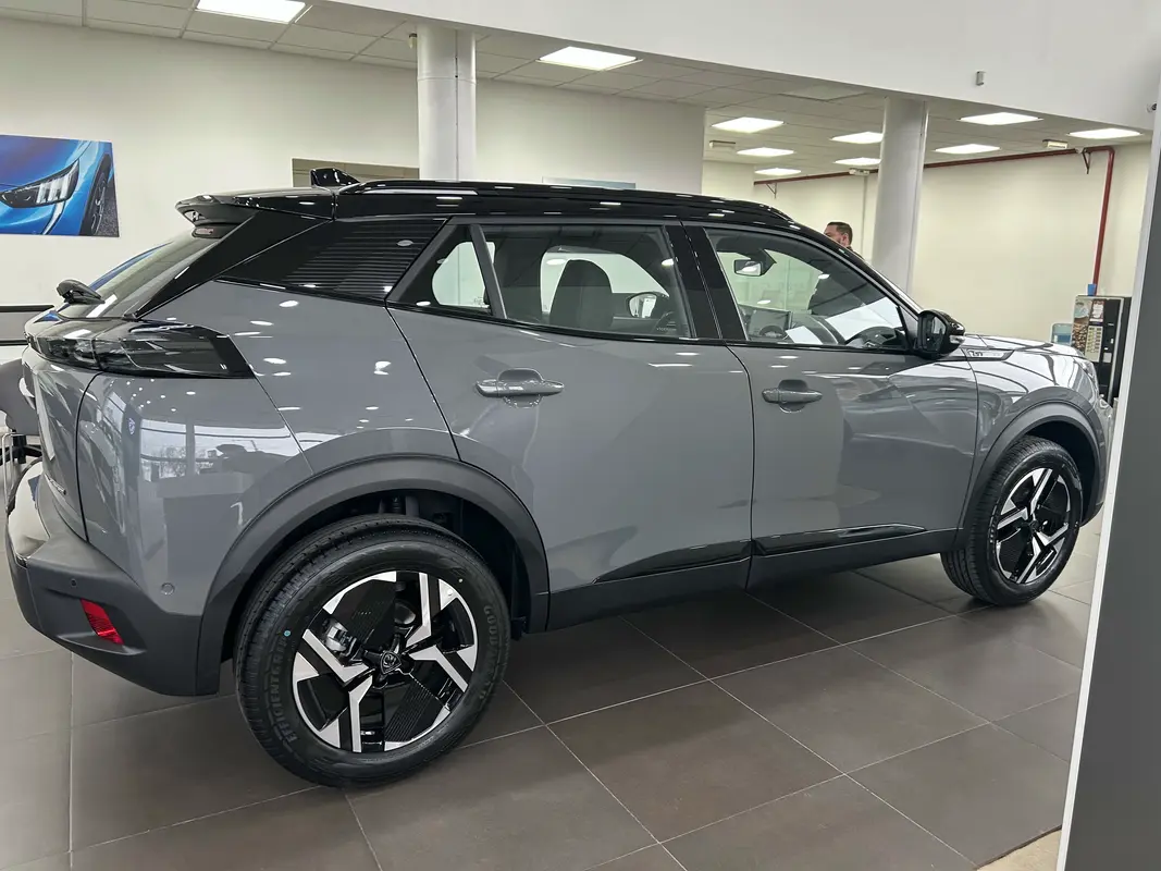 Mira esta publicación de Peugeot 2008 2025 en Motordil