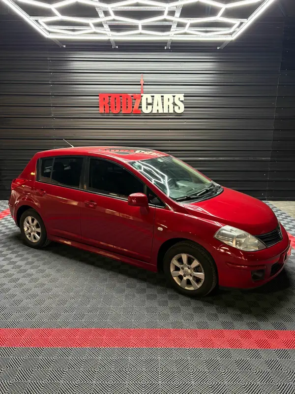 Mira esta publicación de Nissan Tiida 2012 en Motordil