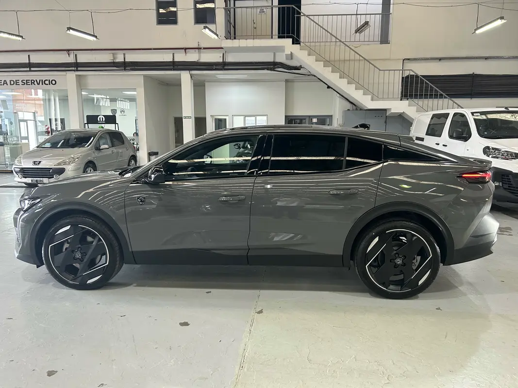 Mira esta publicación de Peugeot 408 2025 en Motordil