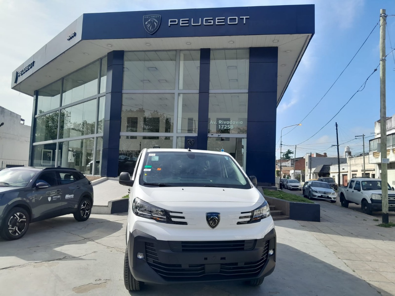 Mira esta publicación de Peugeot Expert 2025 en Motordil