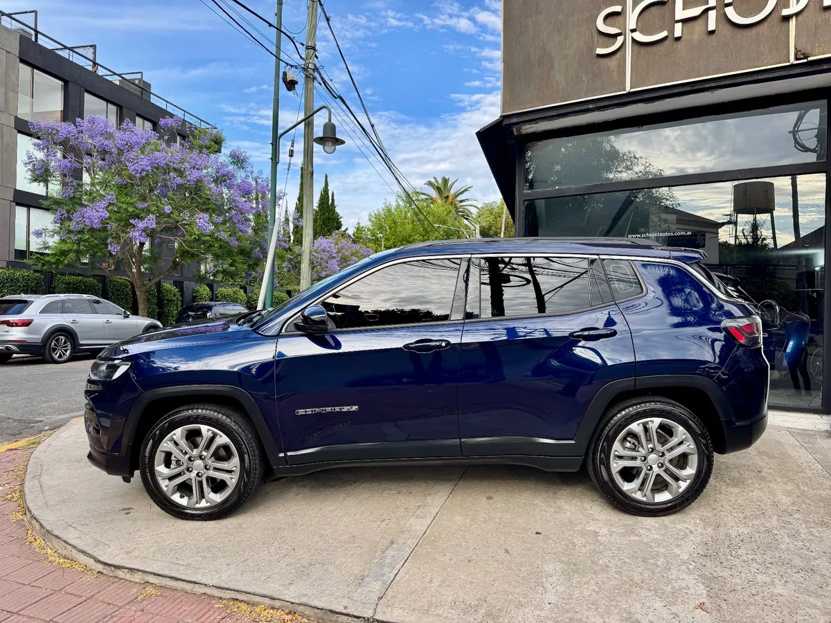 Mira esta publicación de Jeep Compass 2023 en Motordil