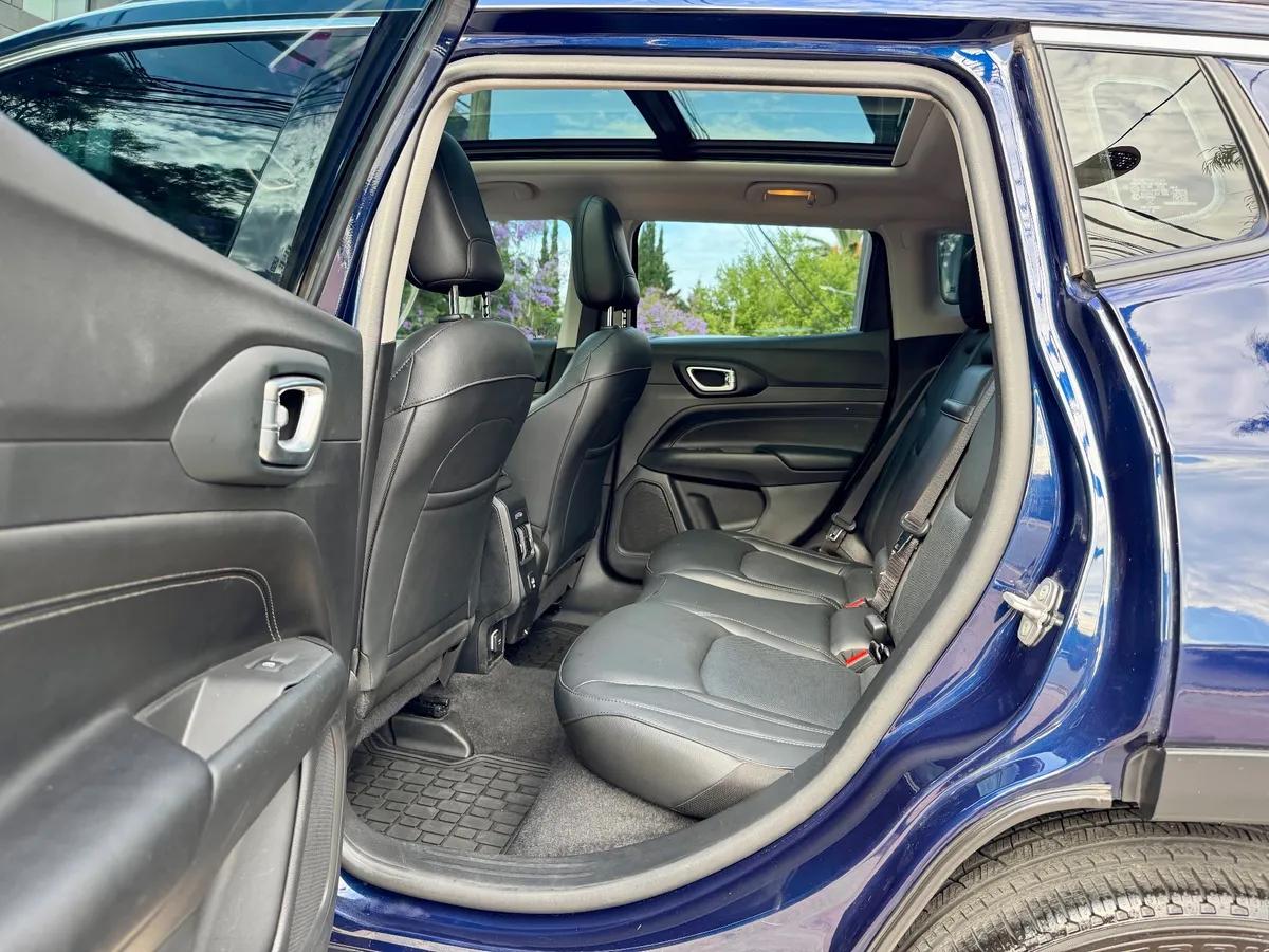 Mira esta publicación de Jeep Compass 2023 en Motordil