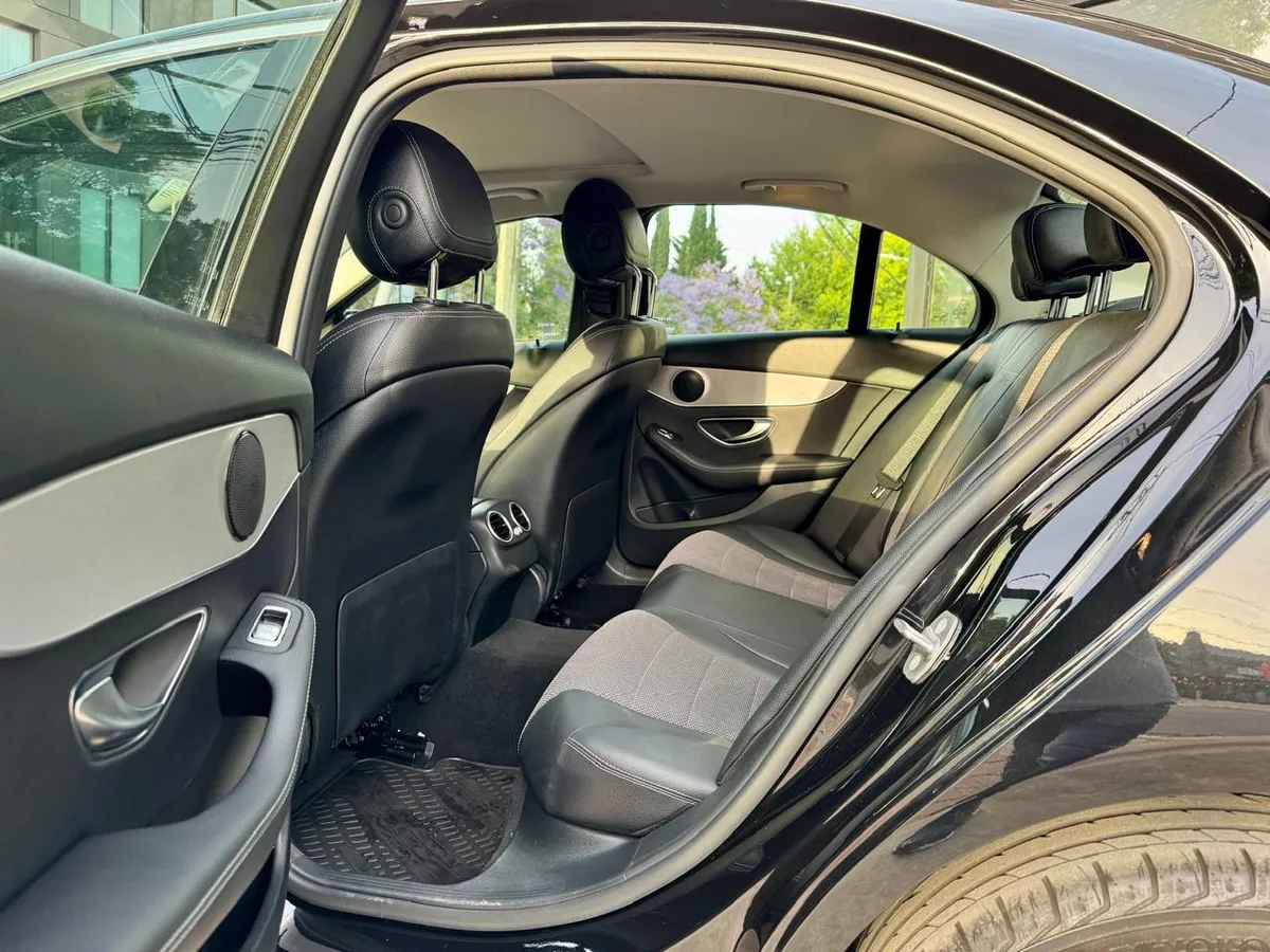 Mira esta publicación de Mercedes Benz Clase C 2020 en Motordil