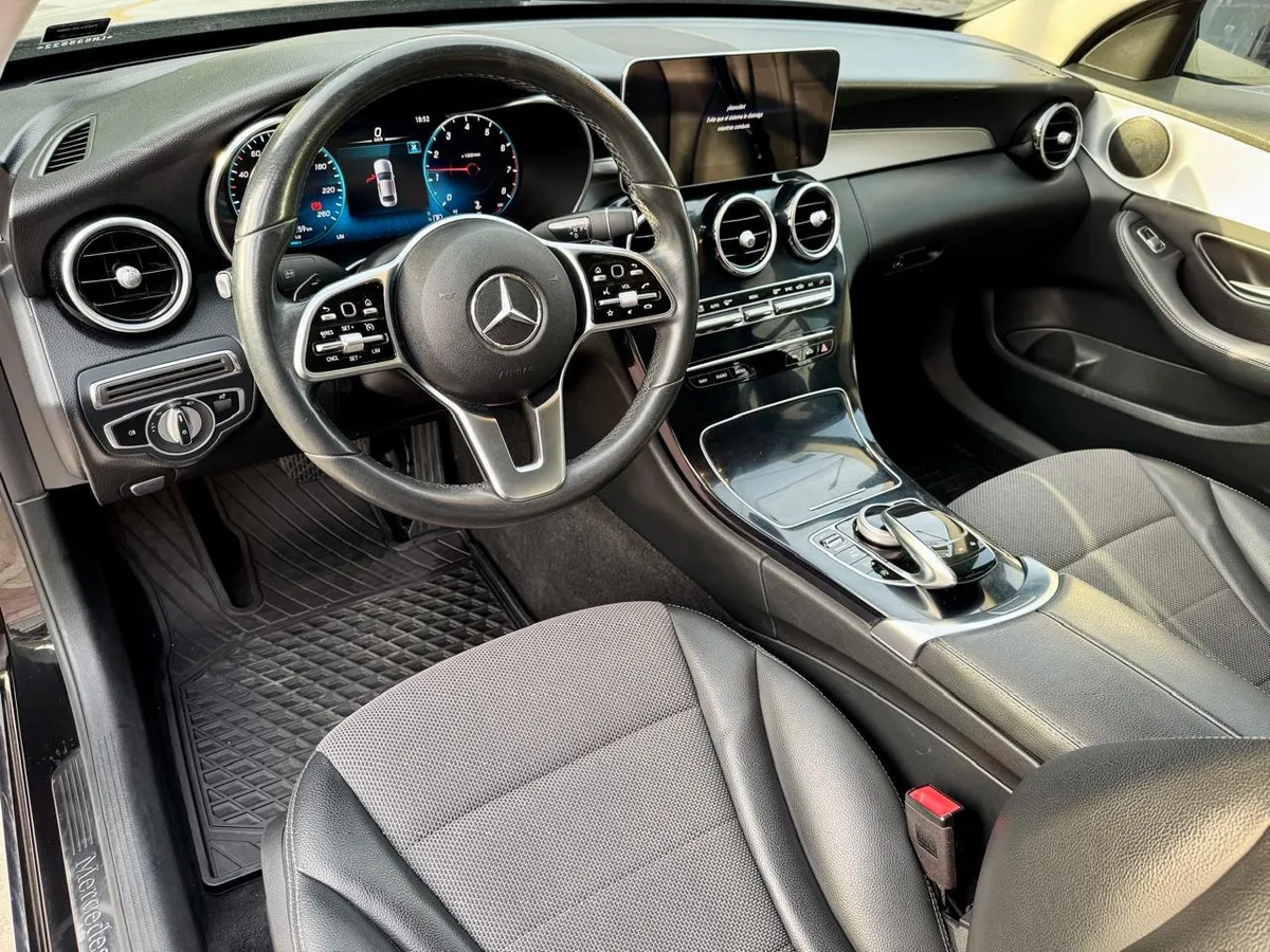 Mira esta publicación de Mercedes Benz Clase C 2020 en Motordil