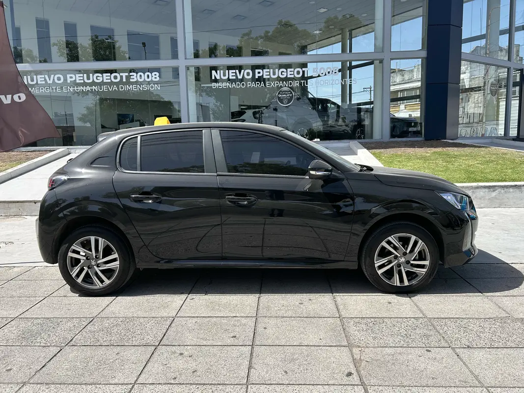 Mira esta publicación de Peugeot 208 2024 en Motordil