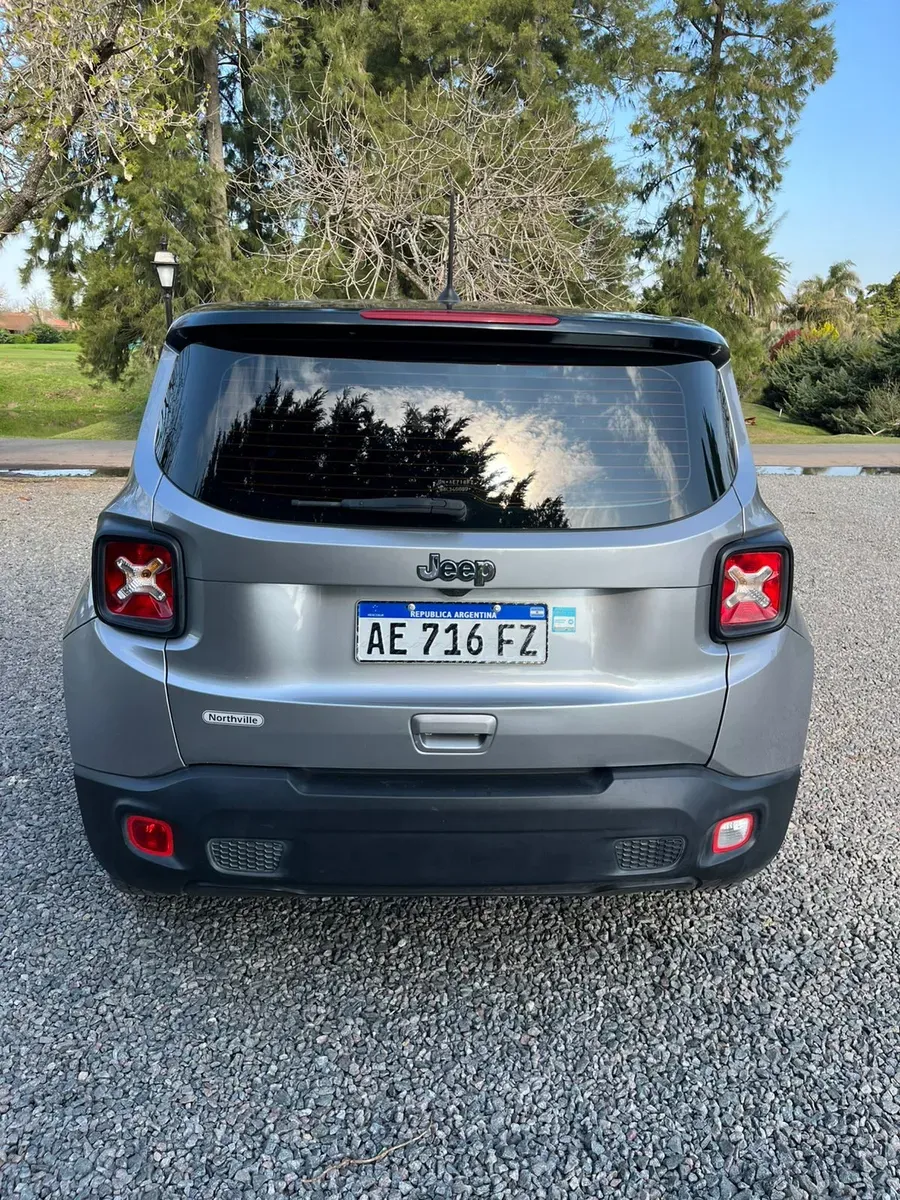 Mirá esta publicación de Jeep Renegade