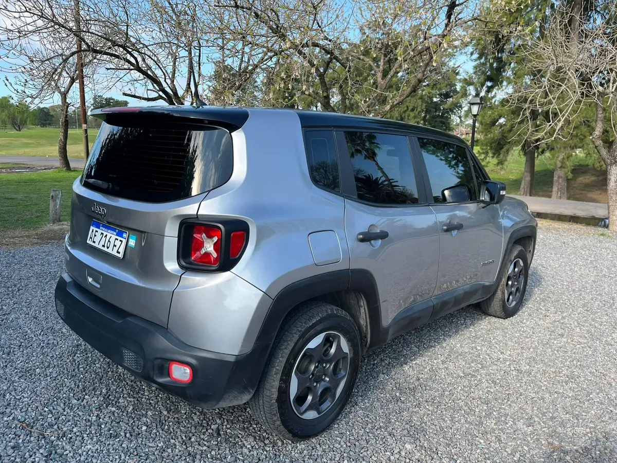 Mirá esta publicación de Jeep Renegade