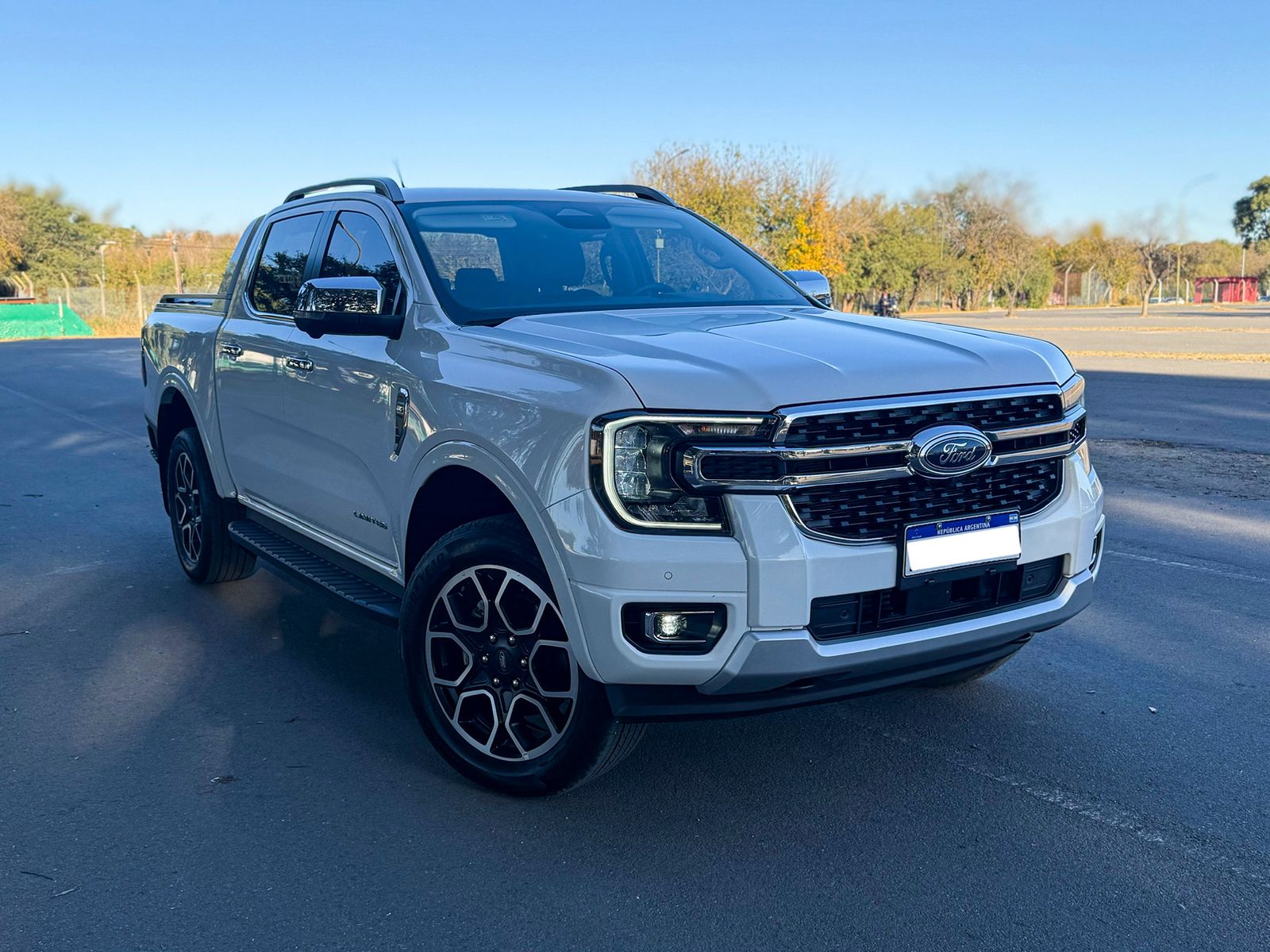 Mira esta publicación de Ford Ranger 2024 en Motordil