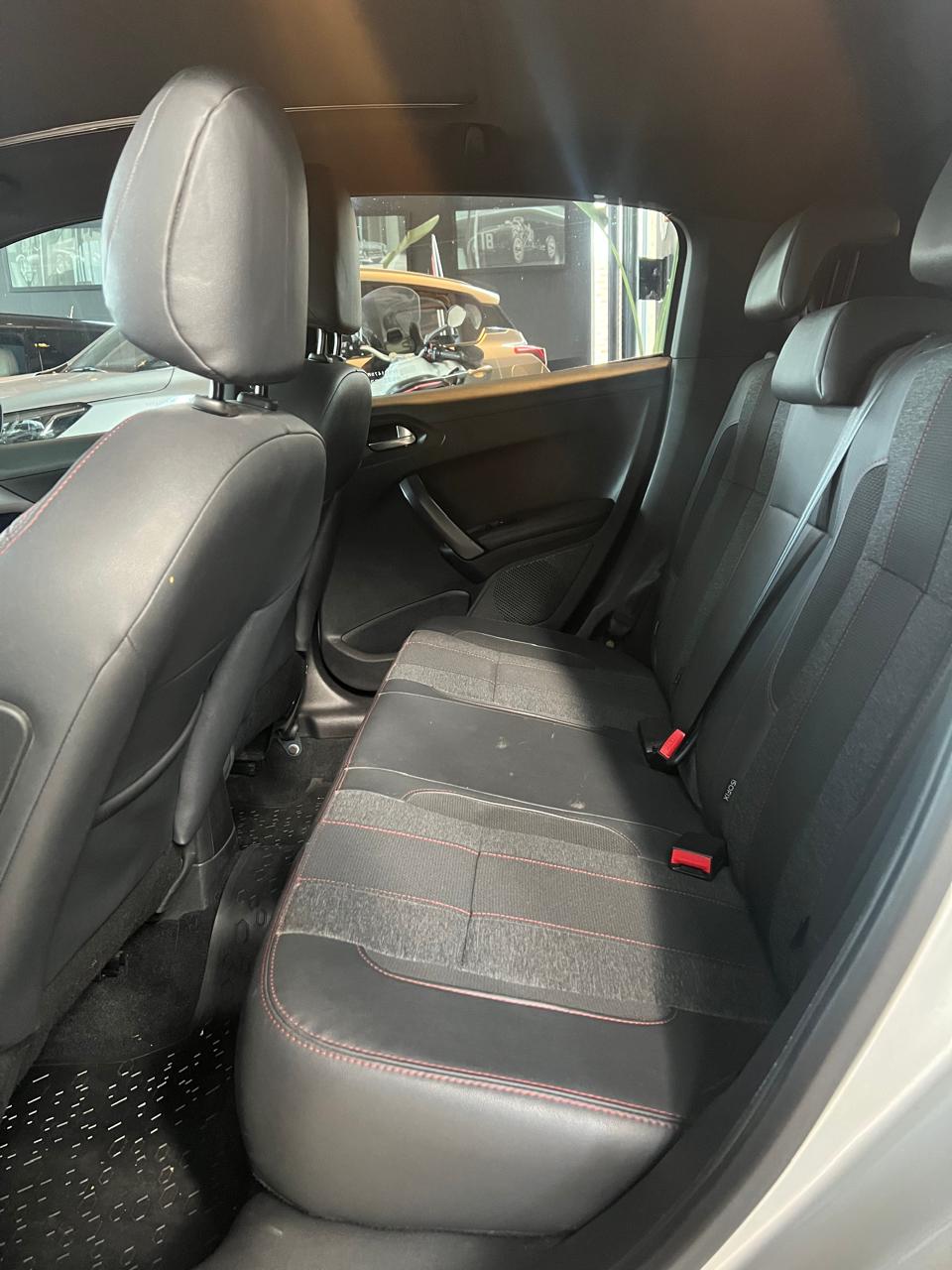 Mira esta publicación de Peugeot 208 2020 en Motordil