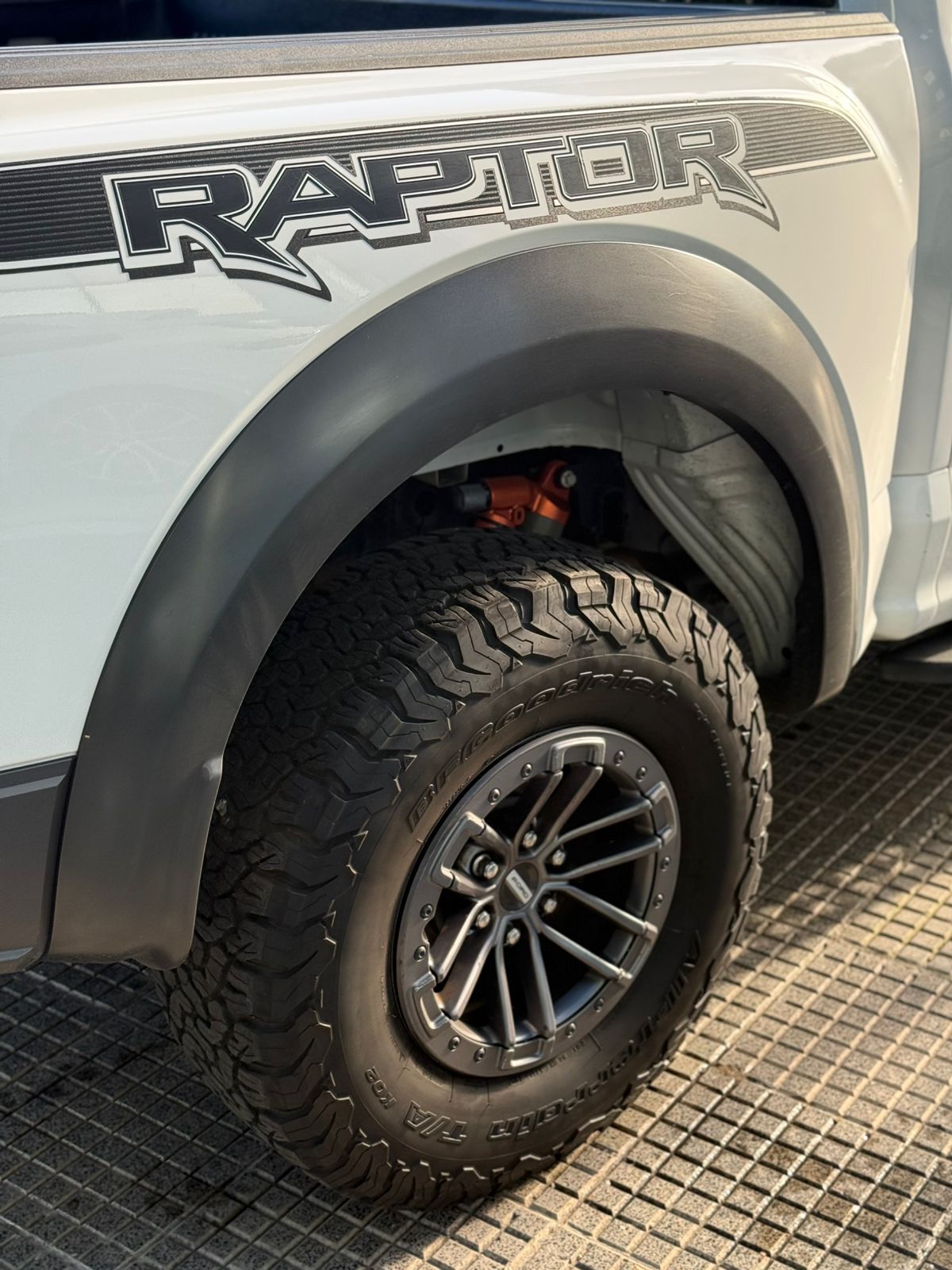 Mirá esta publicación de Ford F 150 Raptor