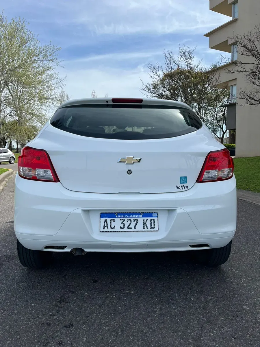 Mira esta publicación de Chevrolet Onix 2018 en Motordil