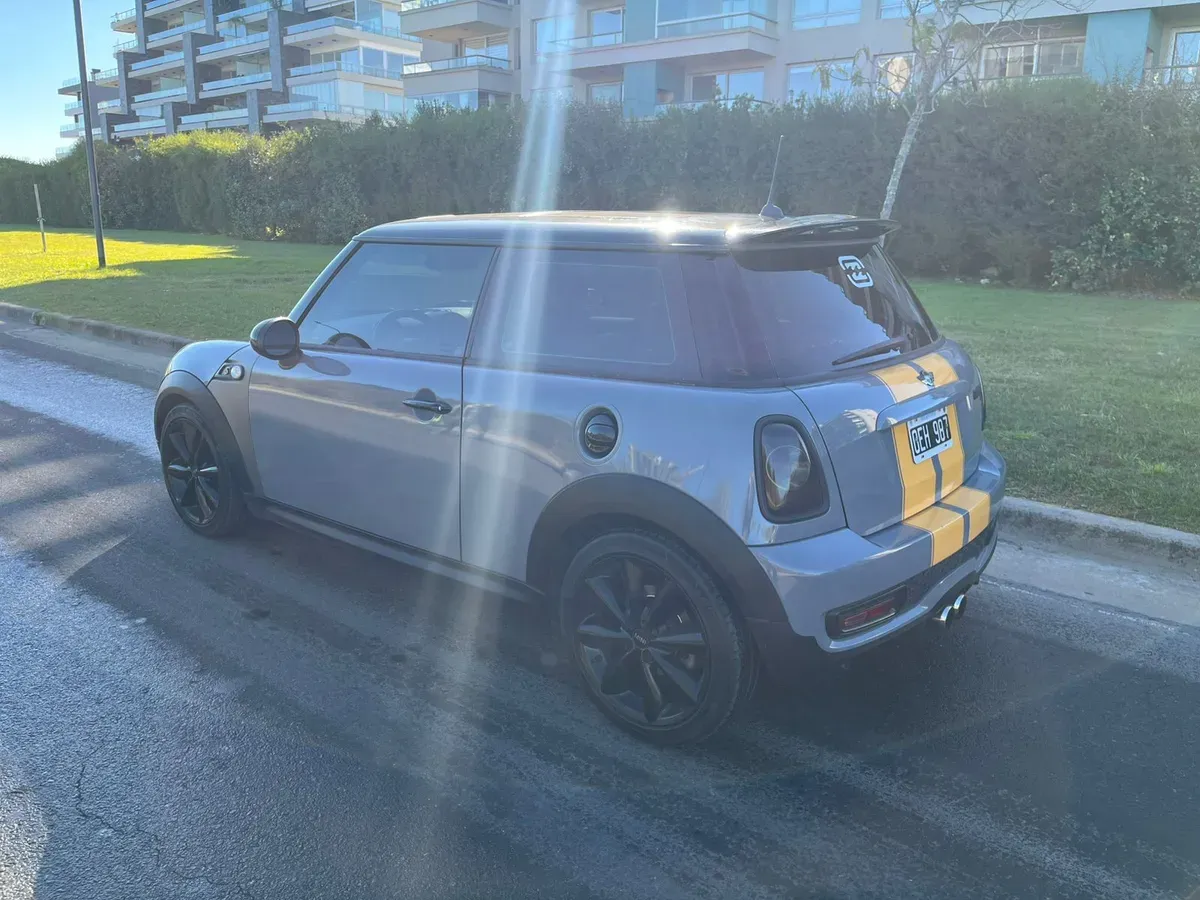 Mira esta publicación de Mini Cooper 2014 en Motordil