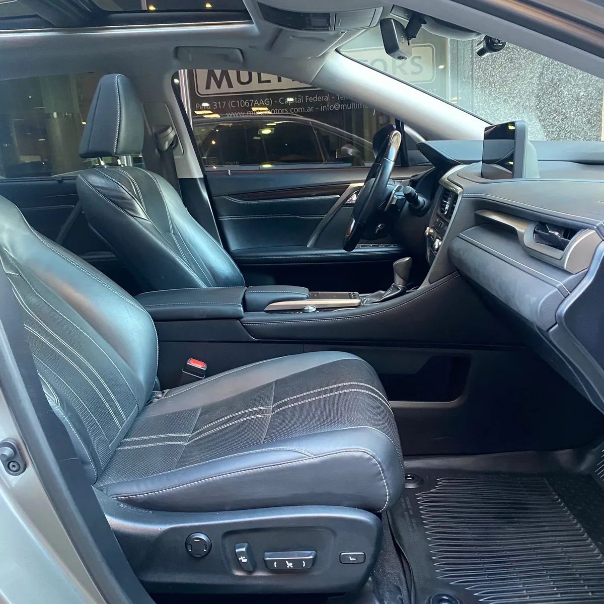 Mirá esta publicación de Lexus RX