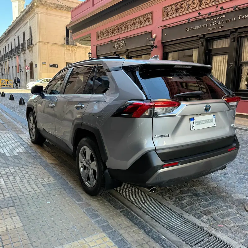 Mirá esta publicación de Toyota RAV4