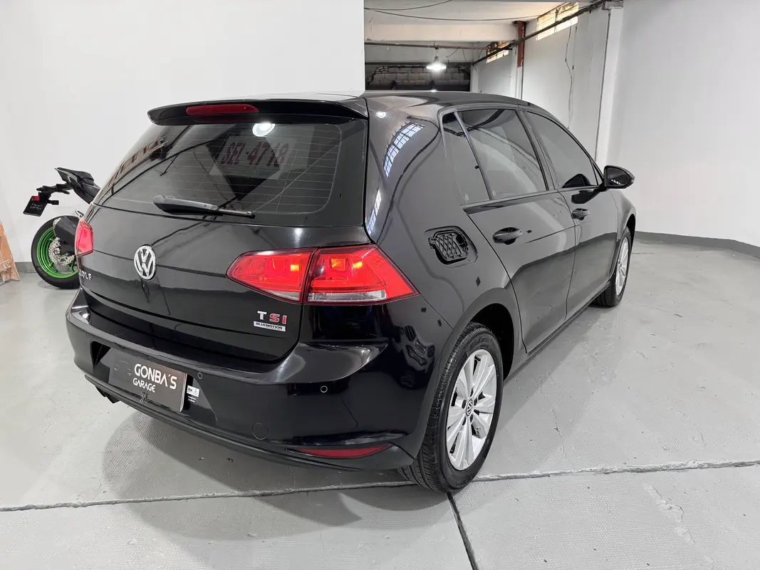 Mira esta publicación de Volkswagen Golf 2017 en Motordil
