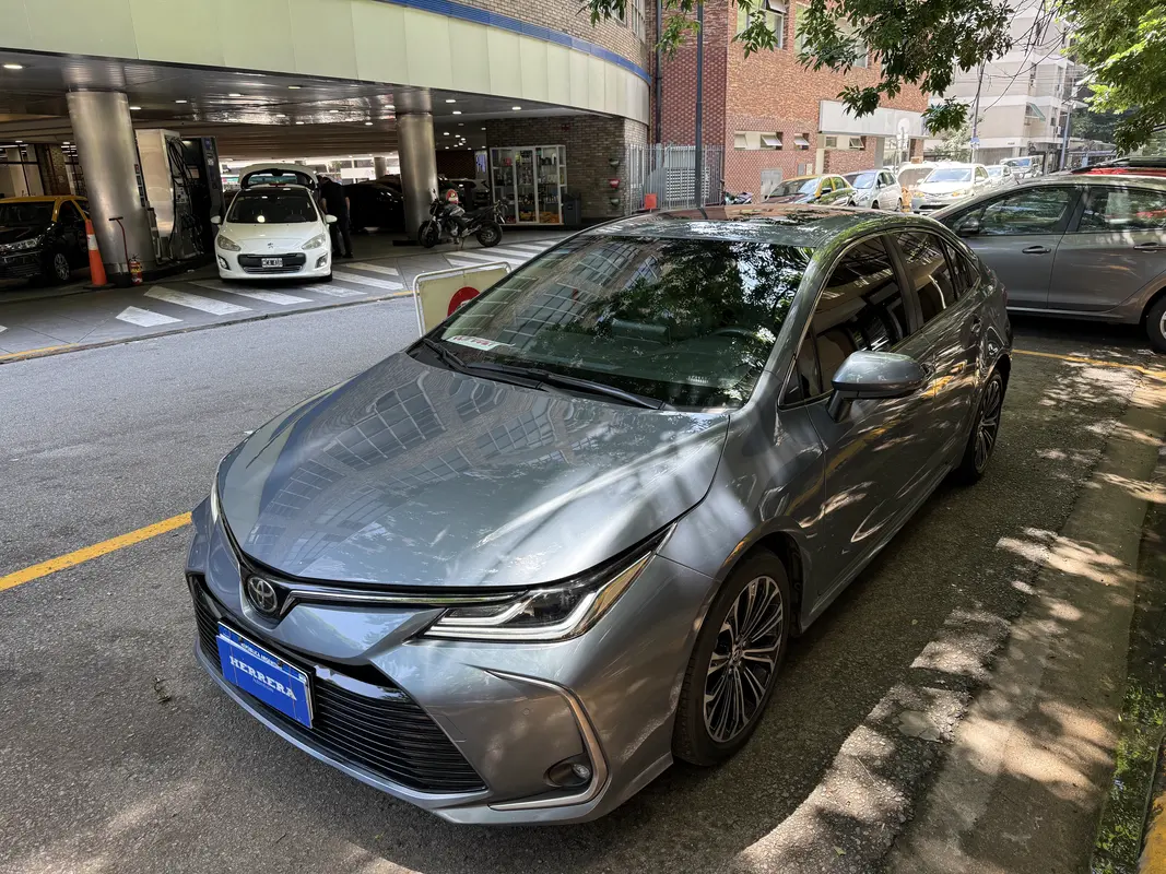 Mira esta publicación de Toyota Corolla 2022 en Motordil