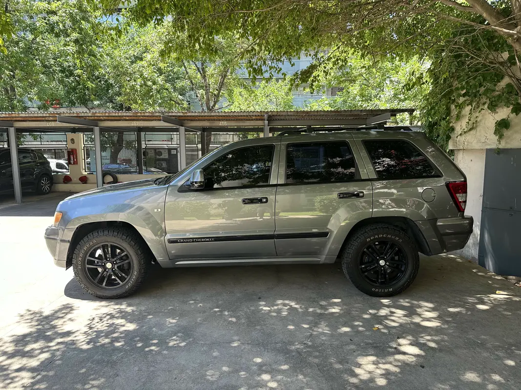 Mira esta publicación de Jeep Grand Cherokee 2009 en Motordil