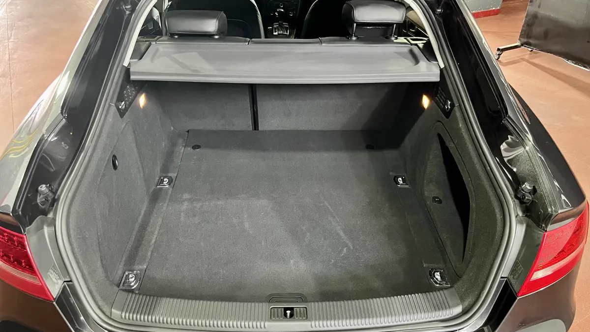 Mira esta publicación de Audi A5 Sportback 2011 en Motordil