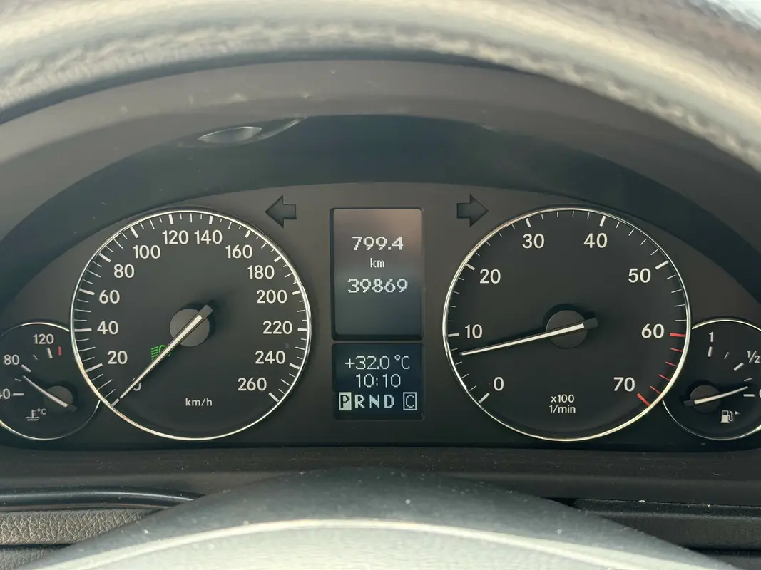 Mira esta publicación de Mercedes Benz Clase C 2005 en Motordil