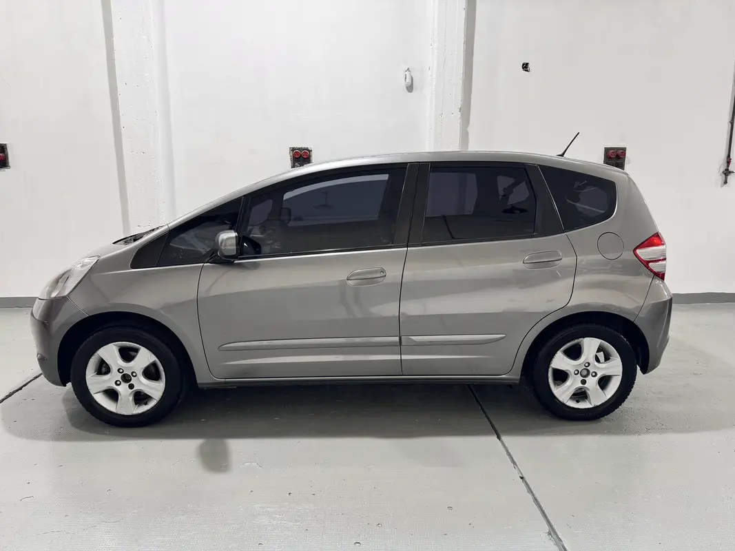 Mira esta publicación de Honda FIT 2010 en Motordil