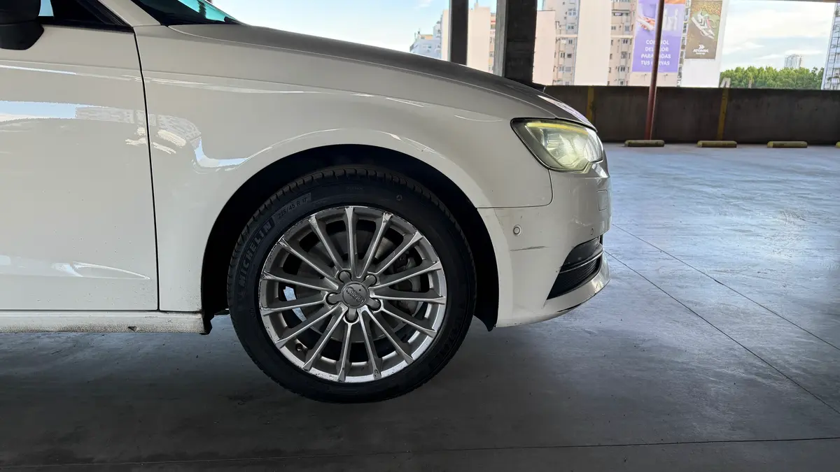 Mira esta publicación de Audi A3 Sportback 2014 en Motordil