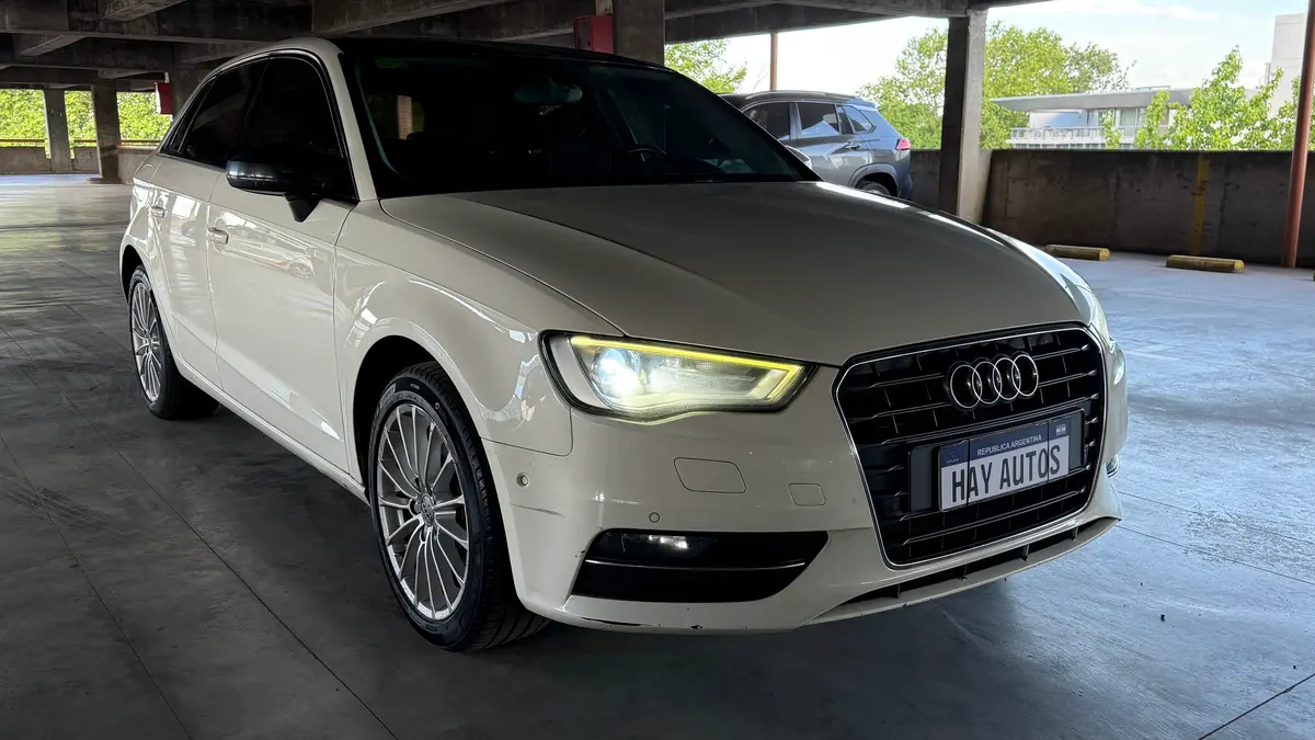 Mira esta publicación de Audi A3 Sportback 2014 en Motordil