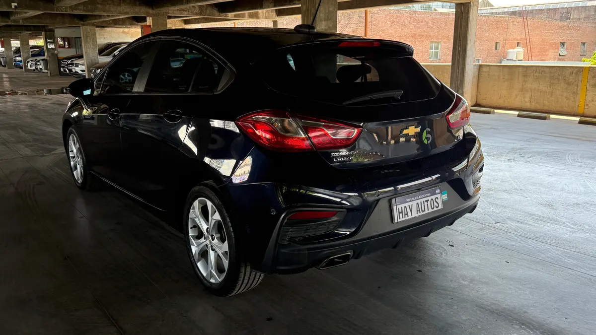 Mira esta publicación de Chevrolet Cruze 2022 en Motordil