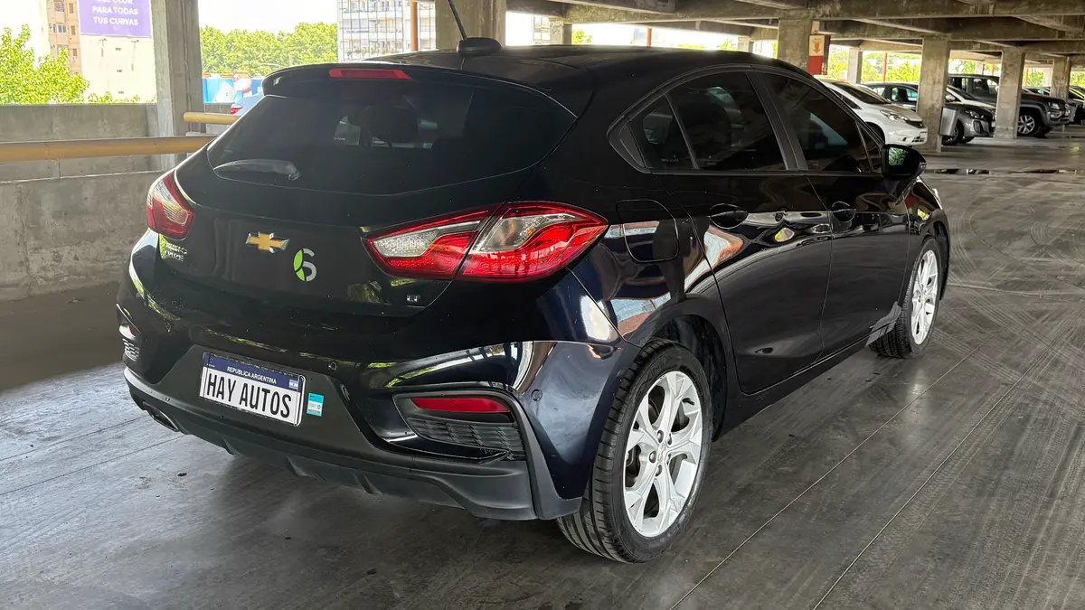 Mira esta publicación de Chevrolet Cruze 2022 en Motordil