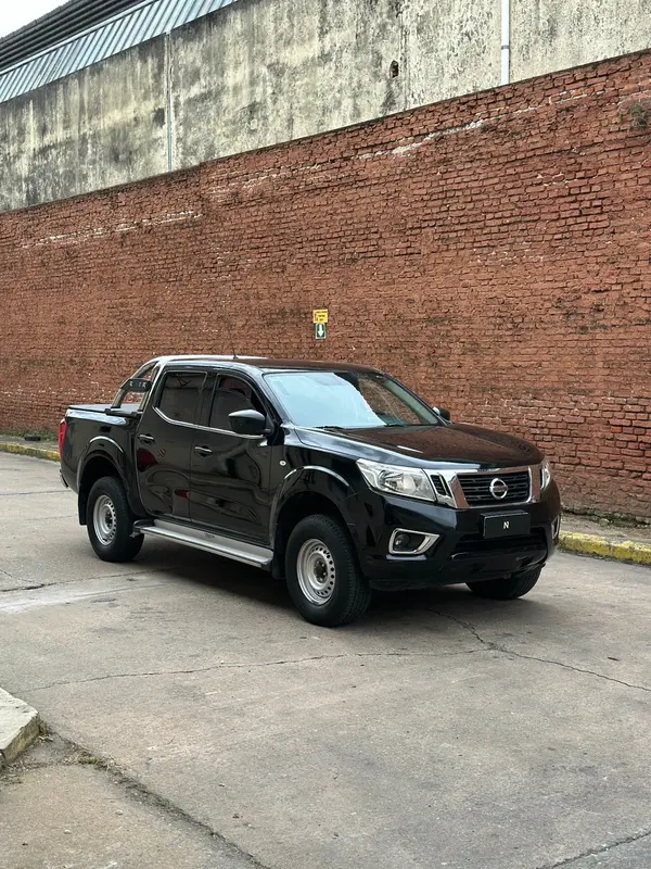 Mira esta publicación de Nissan Frontier 2017 en Motordil