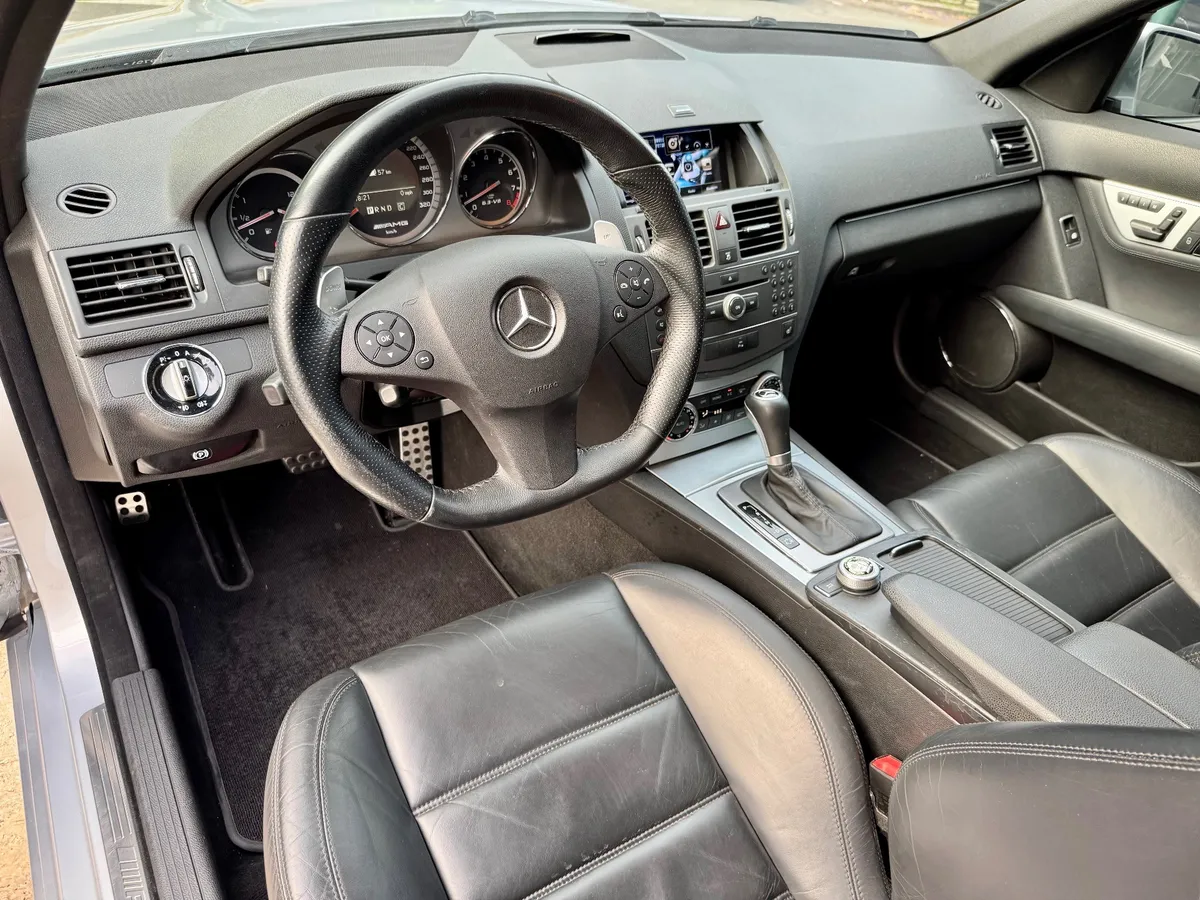 Mira esta publicación de Mercedes Benz Clase C 2009 en Motordil