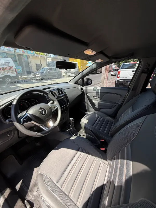 Mira esta publicación de Renault Sandero II 2024 en Motordil