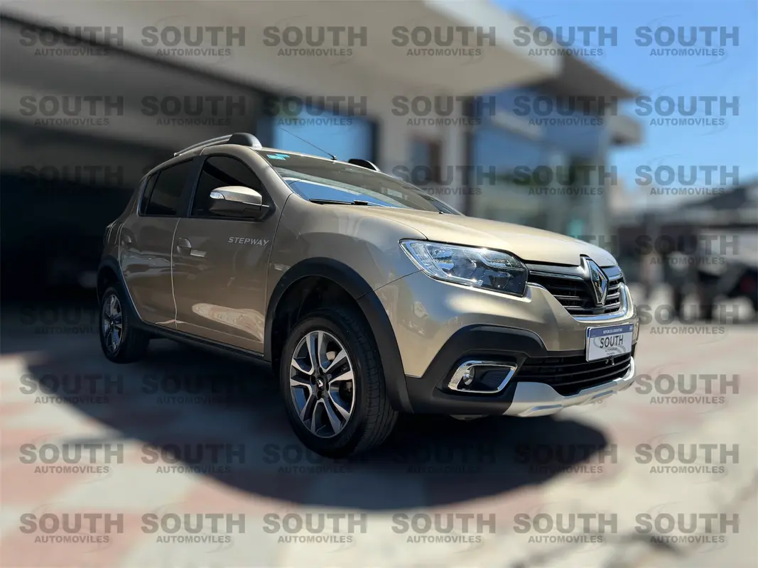 Mira esta publicación de Renault Sandero II 2024 en Motordil