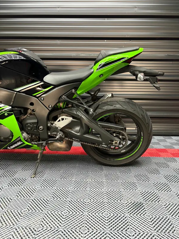 Mira esta publicación de Kawasaki ZX 2017 en Motordil