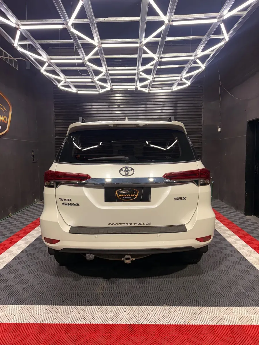 Mira esta publicación de Toyota SW4 2016 en Motordil