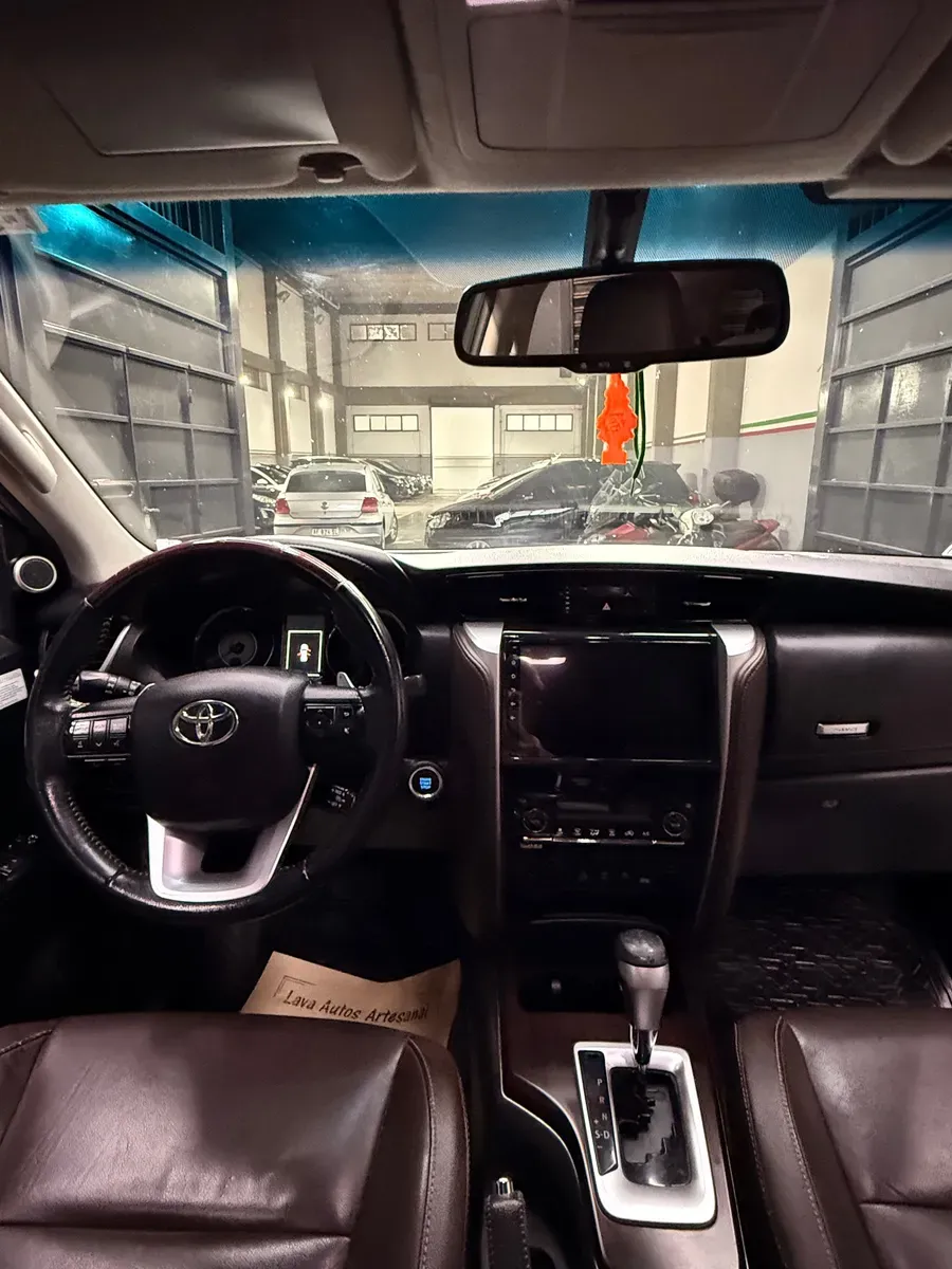 Mira esta publicación de Toyota SW4 2016 en Motordil